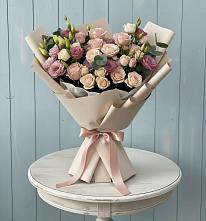 Букет цветов из:  Розы и Лизиантусы в Исилькуле