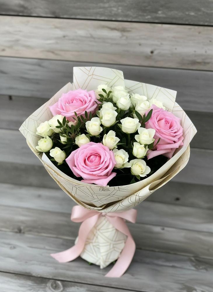 Букет цветов из: Розы в Исилькуле