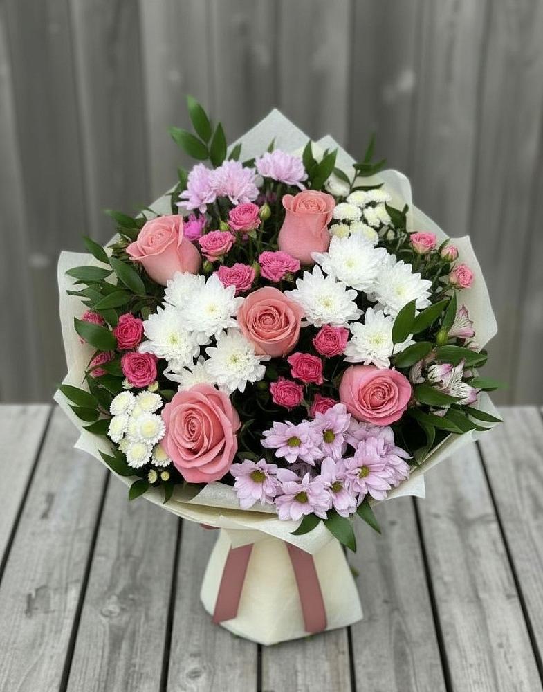Букет цветов из: Альстромерии, Гвоздики, Розы и Хризантемы в Исилькуле
