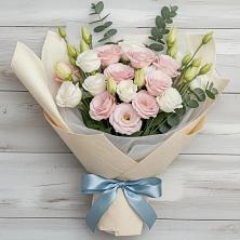 Букет цветов из:  Лизиантусы в Исилькуле