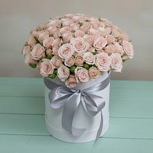 Цветочная композиция из Розы в шляпной коробке в Исилькуле