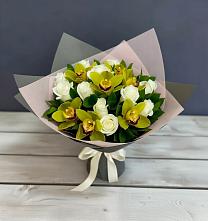 Букет цветов из:  Орхидеи и Розы в Исилькуле