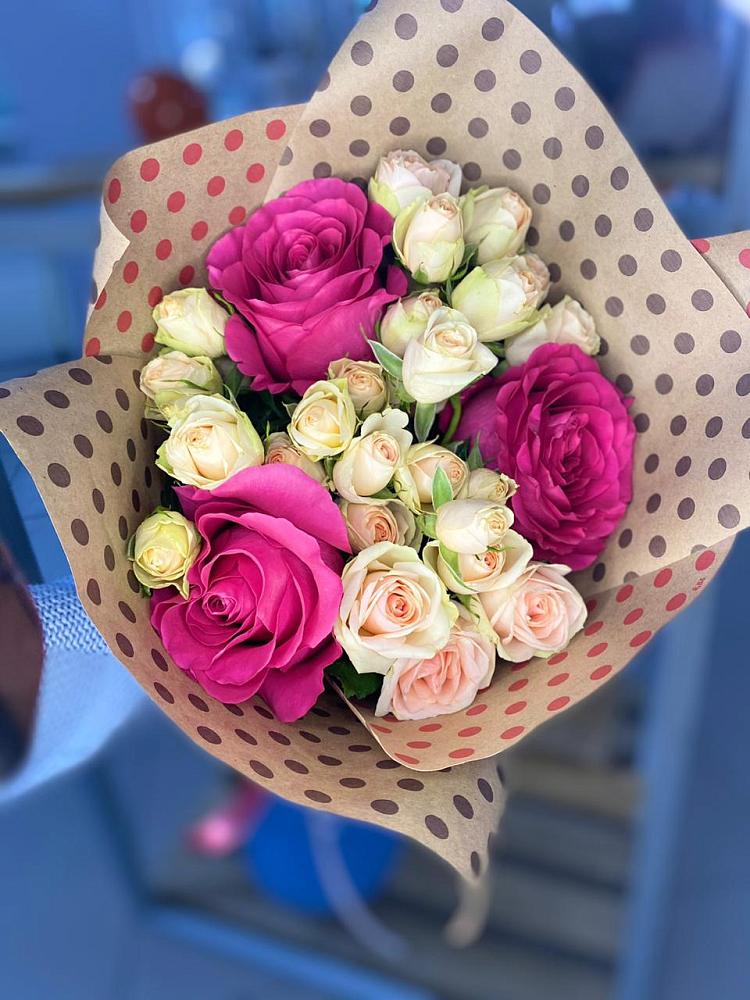 Букет цветов из: Розы в Исилькуле