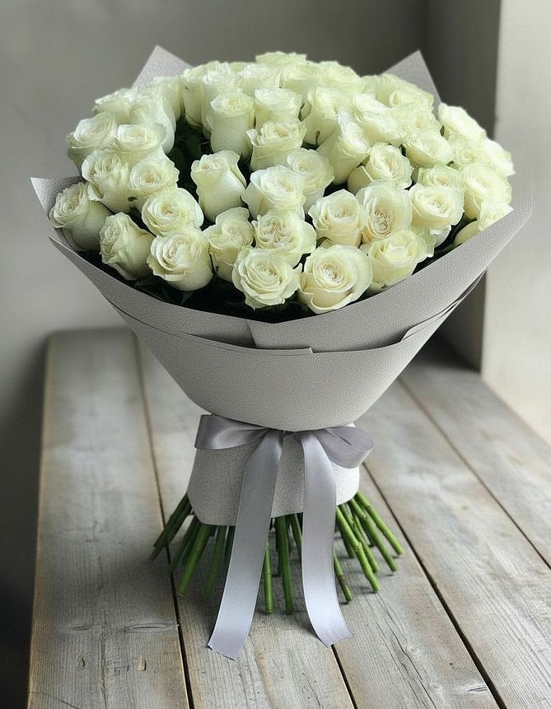 Букет 35 Белых роз в Исилькуле