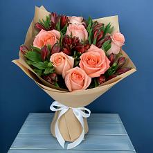 Букет цветов из:  Розы и Альстромерии в Исилькуле