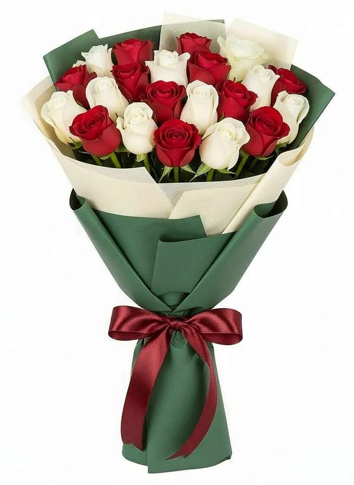 Букет Микс из красных и белых роз в Исилькуле
