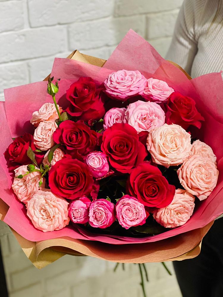 Букет цветов из: Розы в Исилькуле