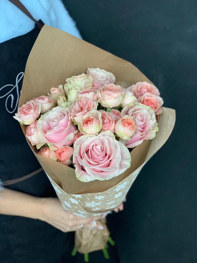 Букет цветов из: Хризантемы и Розы в Исилькуле