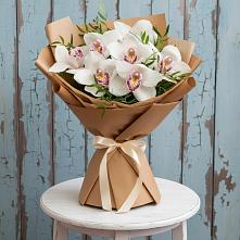 Букет цветов из:  Орхидеи и Розы #REPLACE_PRED# Исилькуле